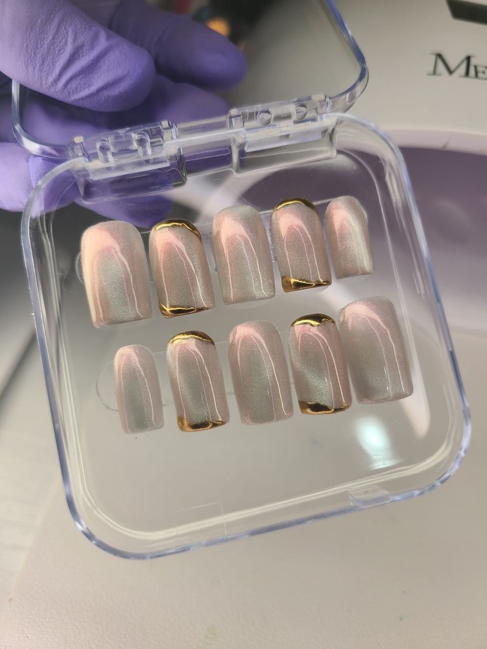 Size (S) Pearlescent Pink Press-On Nails with Gold Trim – Ready-to-Wear Set